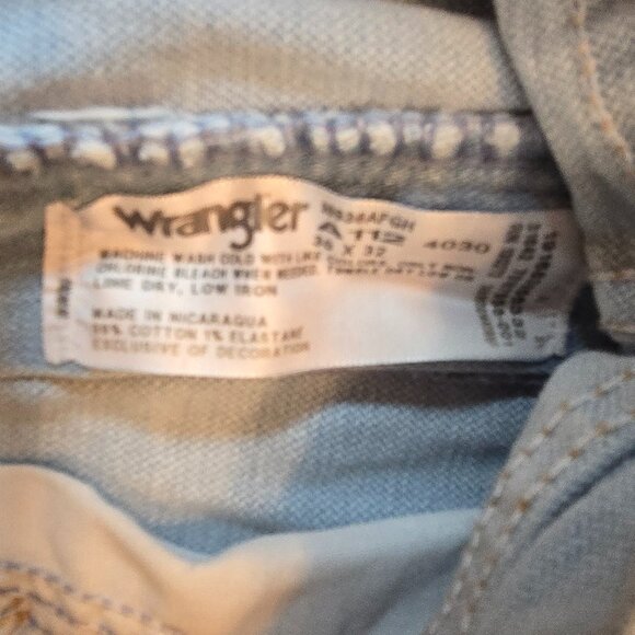 WRANGLER Men's Cowboy Cut Active Flex Slim Fit Jean Sz: 30 x 32 Bleach Blue - Picture 10 of 10